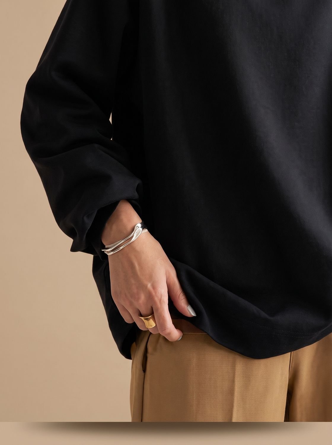 Women's Relaxed Fit Mock Neck Long Sleeve Top