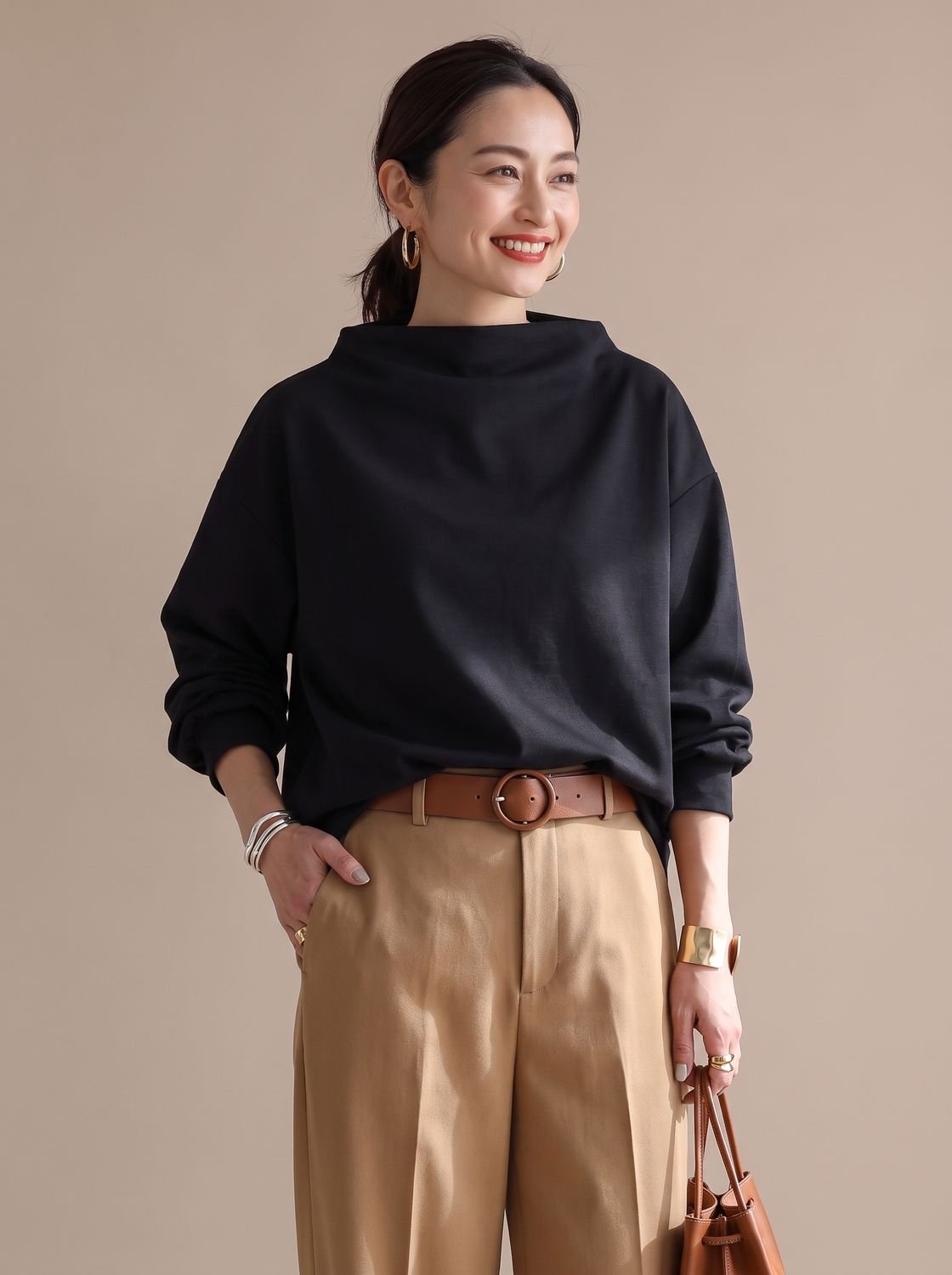 Women's Relaxed Fit Mock Neck Long Sleeve Top