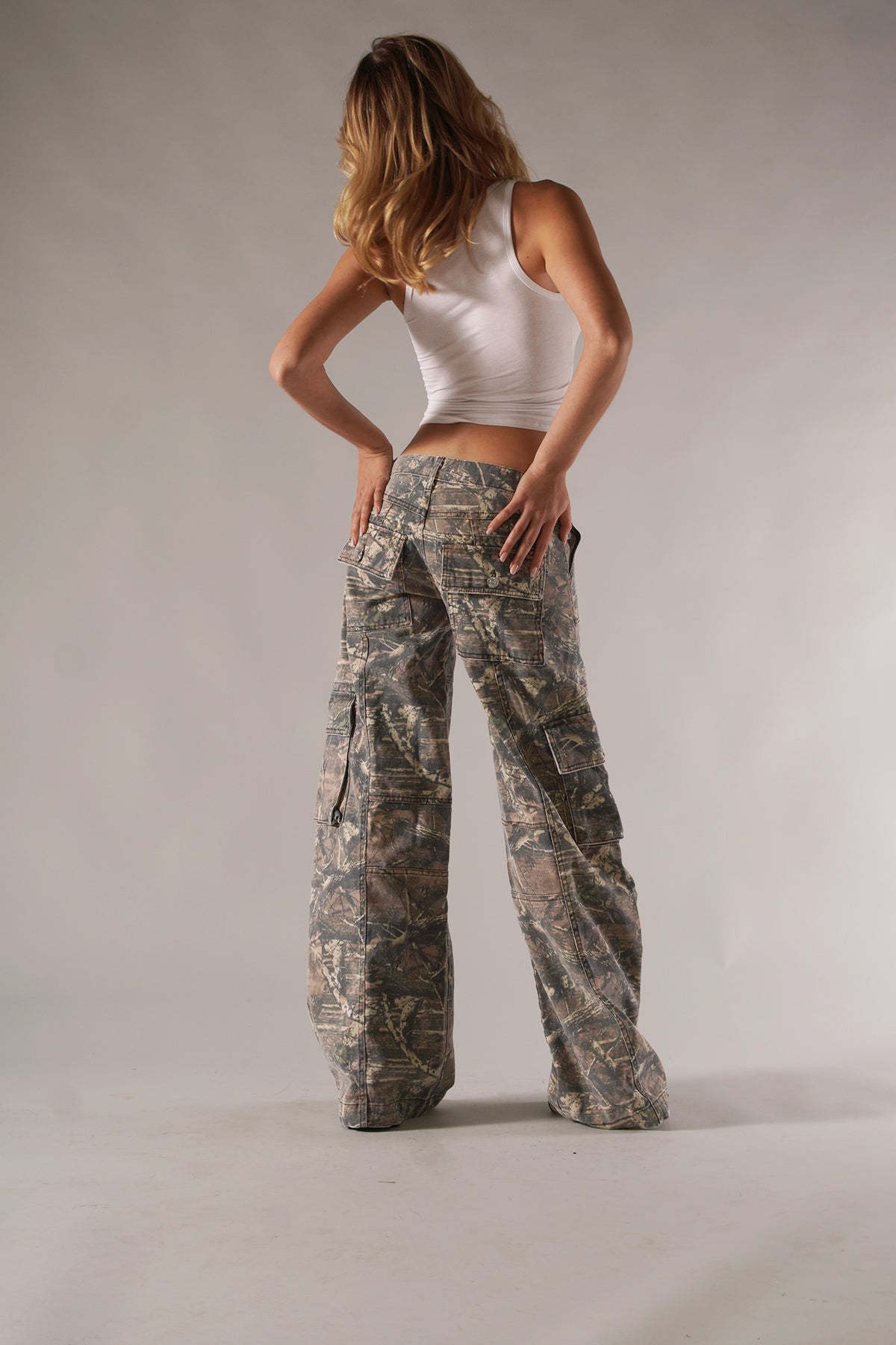 Women's Low-Rise Camo Wide Leg Cargo Pants