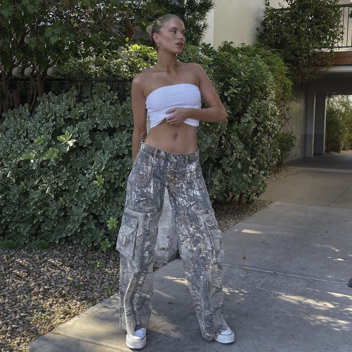 Women's Low-Rise Camo Wide Leg Cargo Pants