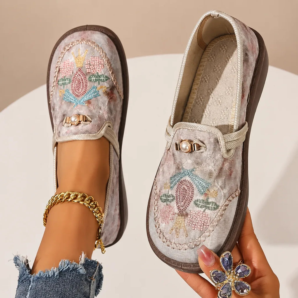 Zelda | Women’s Slip On Closed Toe Low Top Sneakers