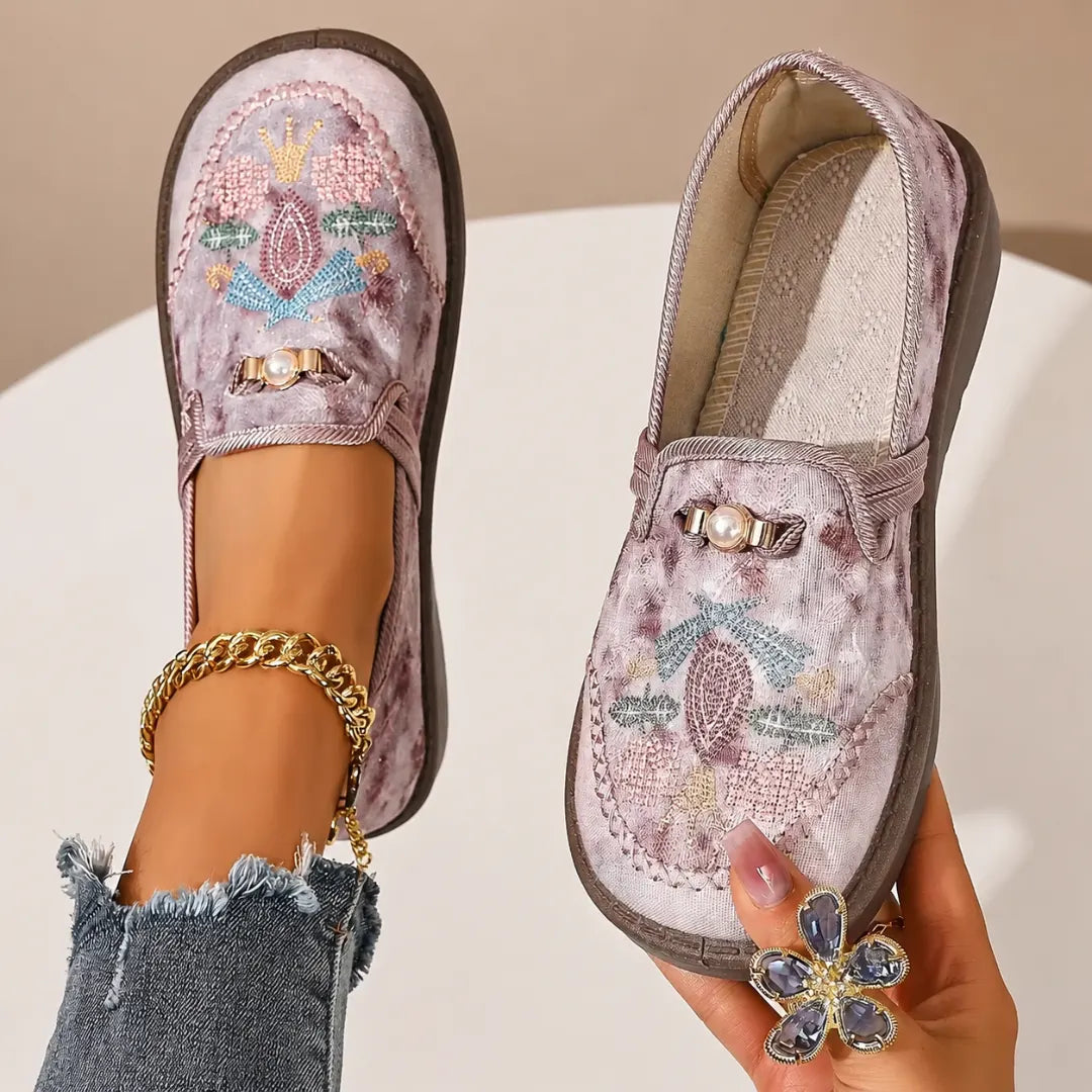 Zelda | Women’s Slip On Closed Toe Low Top Sneakers